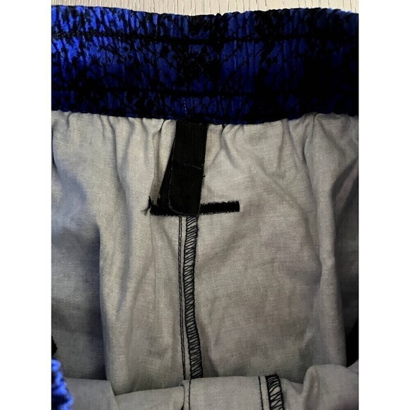 Hip and Bone Men's Blue Camo Sweatpants - Size Medium, Gently Used - Picture 11 of 15